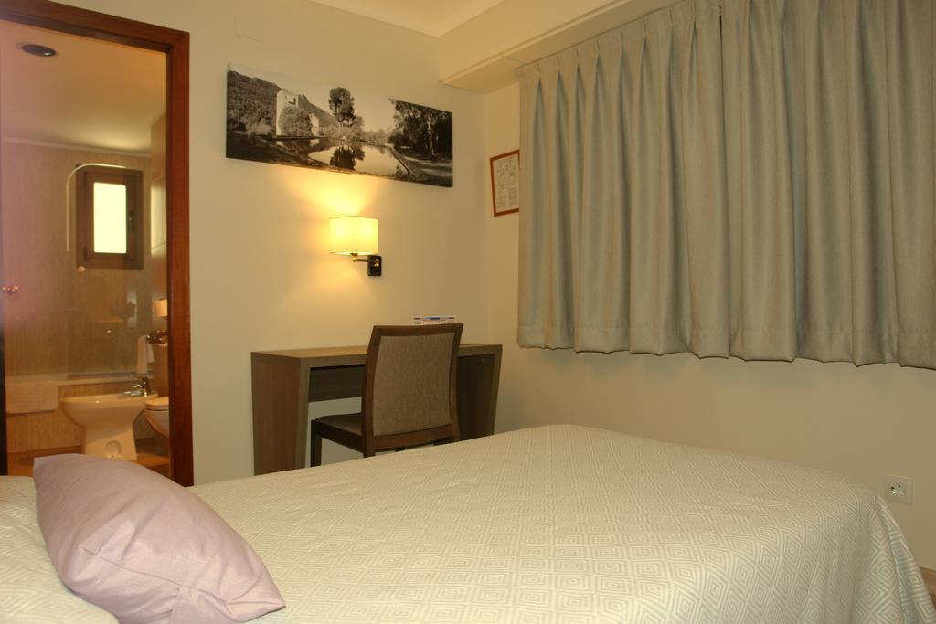 Hotel Avenida Plaza Альсира Номер фото