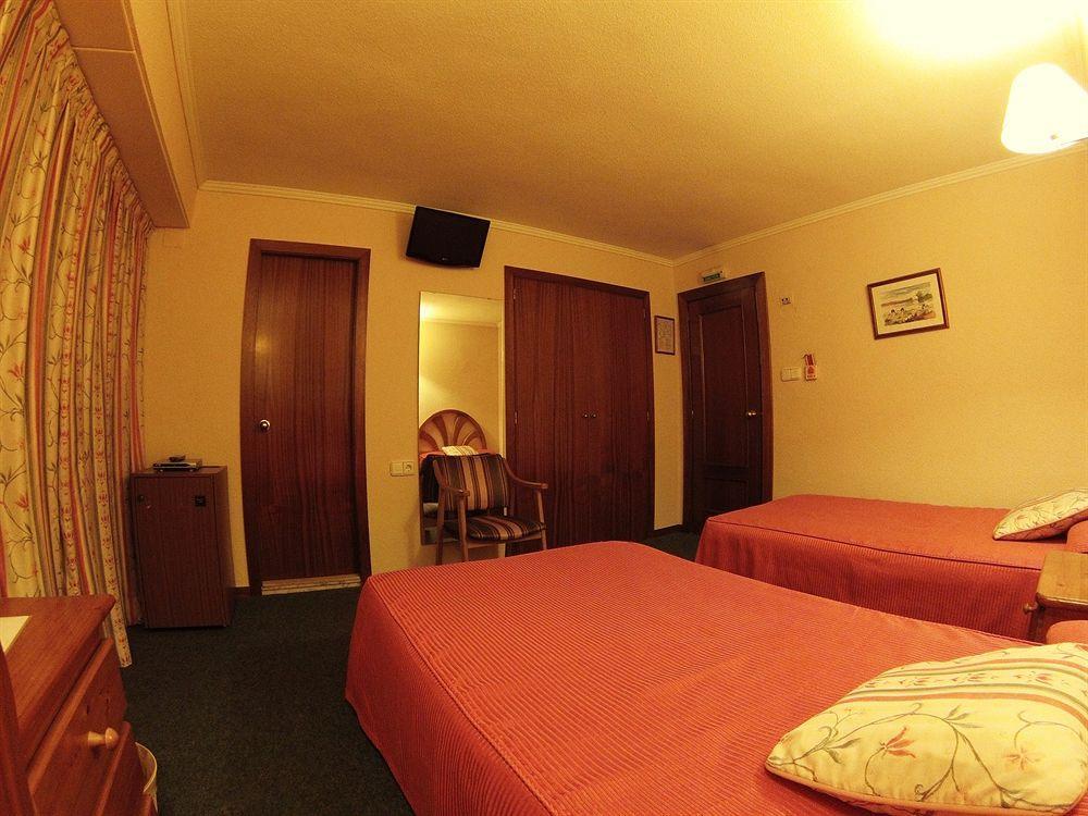 Hotel Avenida Plaza Альсира Экстерьер фото