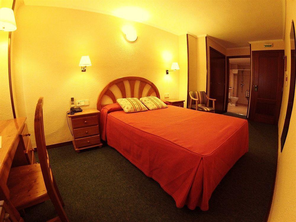 Hotel Avenida Plaza Альсира Экстерьер фото