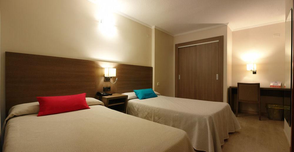 Hotel Avenida Plaza Альсира Экстерьер фото