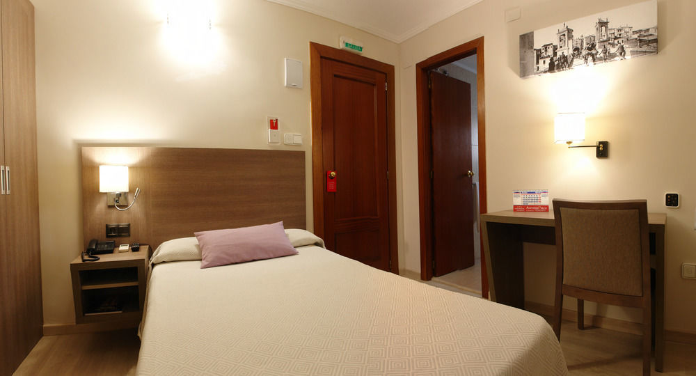 Hotel Avenida Plaza Альсира Экстерьер фото